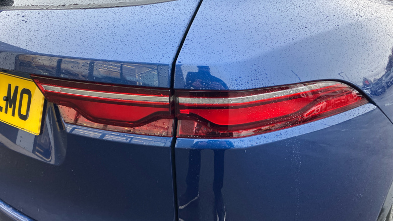 Jaguar F-Pace 2.0 D200 R-Dynamic Black 5dr Auto AWD Diesel Estate